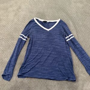 Women’s small long sleeve top